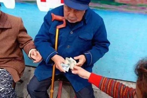 农村好多算命的啊