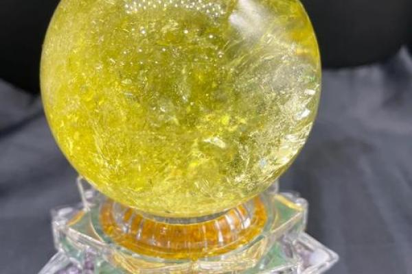 水晶球的风水作用吸引财富和好运
