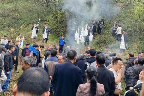 风水千万不要让孙子去上坟四种人不宜扫