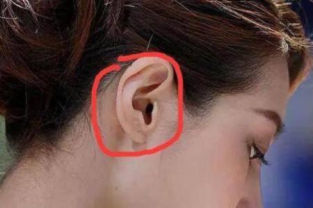 风水面相：耳朵贴脑的女人好不好