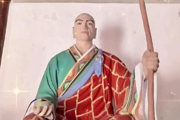邳州艾山铁佛寺师傅算命