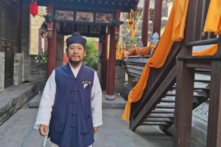 算命小庙勿去是什么意思