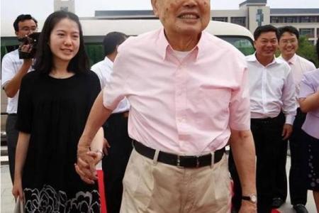 翁帆的八字