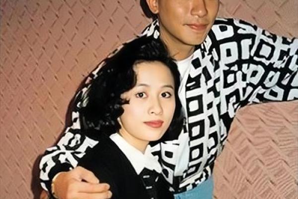 刘嘉欣梁朝伟八字合婚