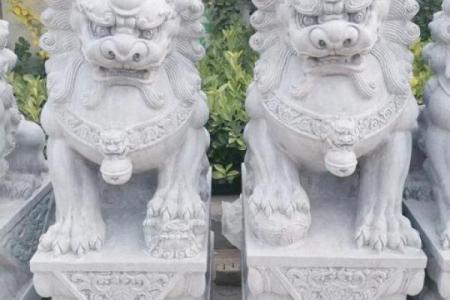 摆放狮子在大门风水起到招财作用